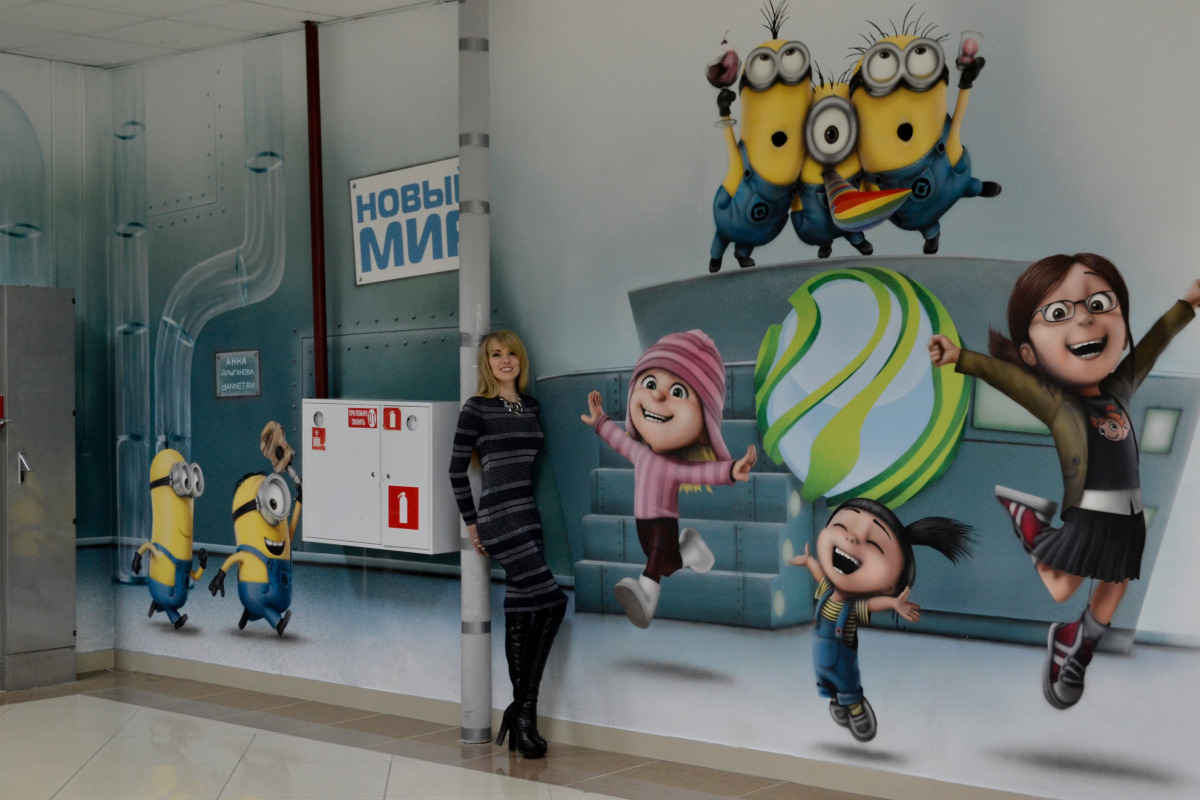 Роспись стен в торговом центре